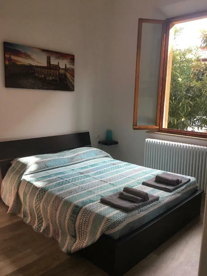 Corner Apartment Crespi Μπολόνια
